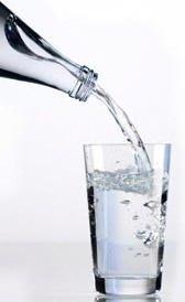 Agua mineral o agua sin gas