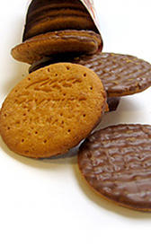 galletas digestive con chocolate, alimento rico en fibra y sodio