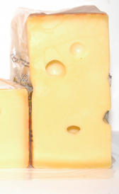 queso emmental, alimento rico en vitamina B12
