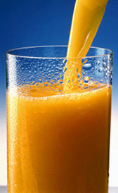 minerales del zumo de naranja envasado