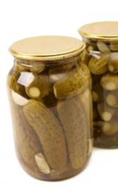 vitaminas de los pepinillos en vinagre en conserva